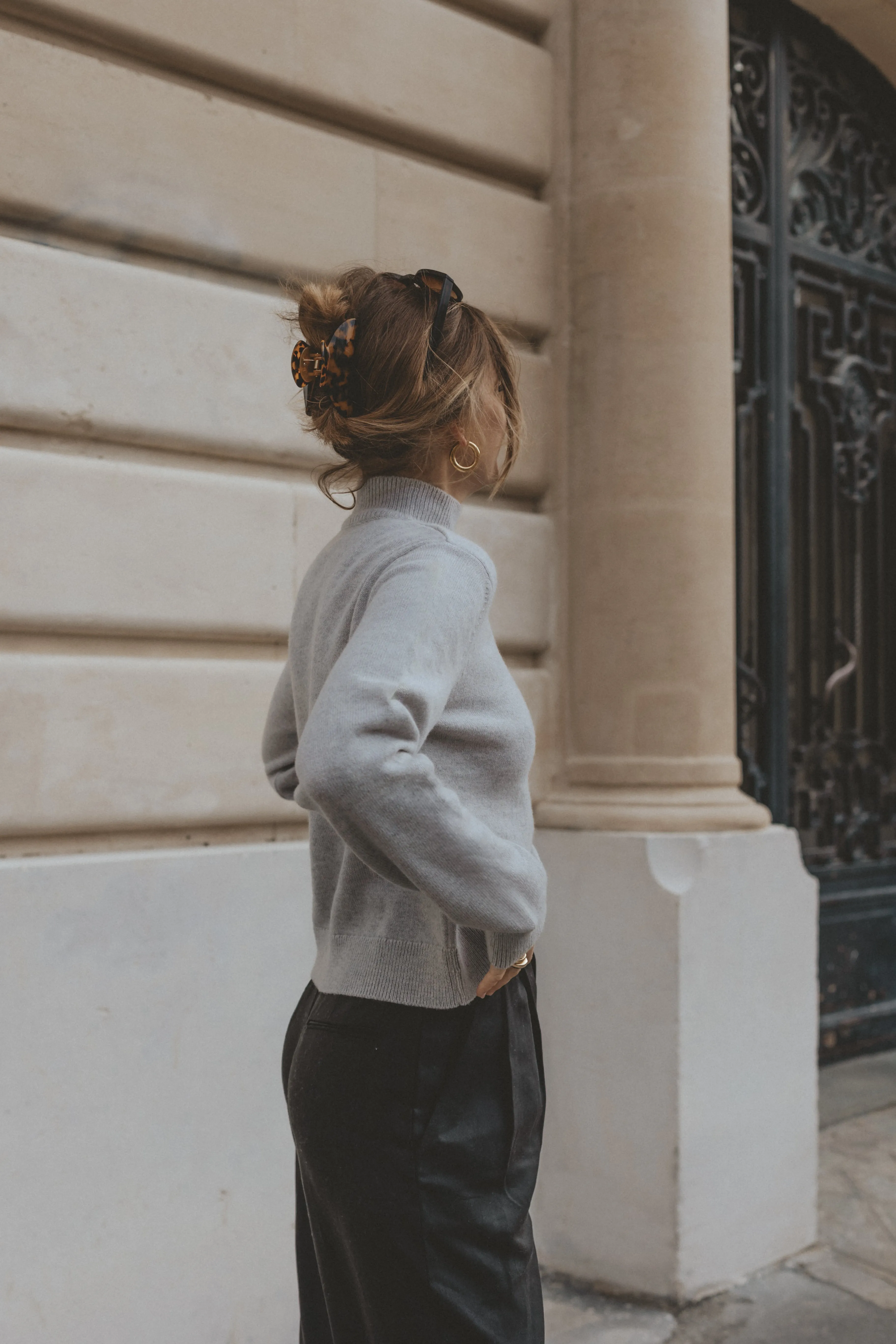 MOCK NECK SWEATER - LIGHT GREY